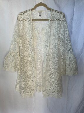 Cato Ivory Crochet Lace Cardigan with bell sleeves. Size Large.